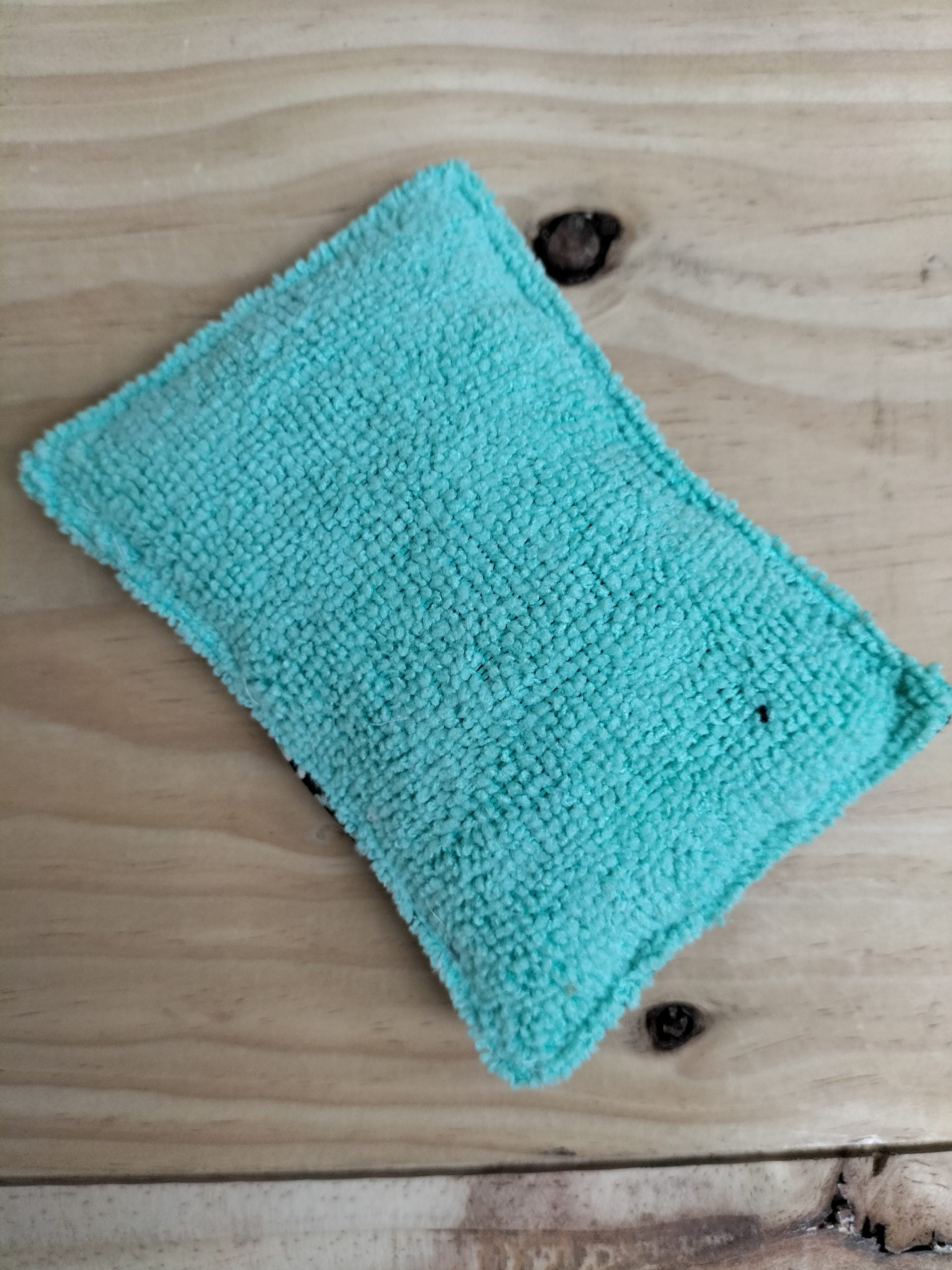 Éponge lavable et réutilisable au crochet